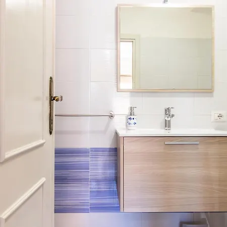 Sea Shell Apartman Isola Rossa