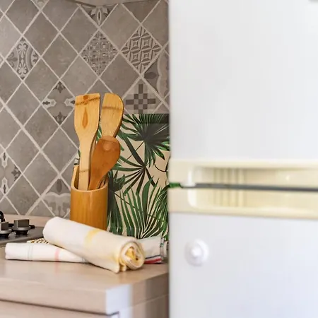 Apartment Sea Shell