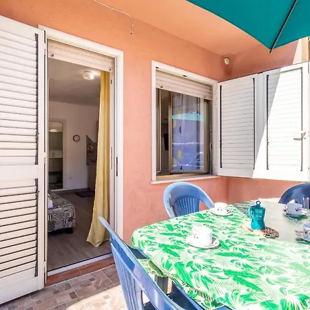 Sea Shell Apartment *